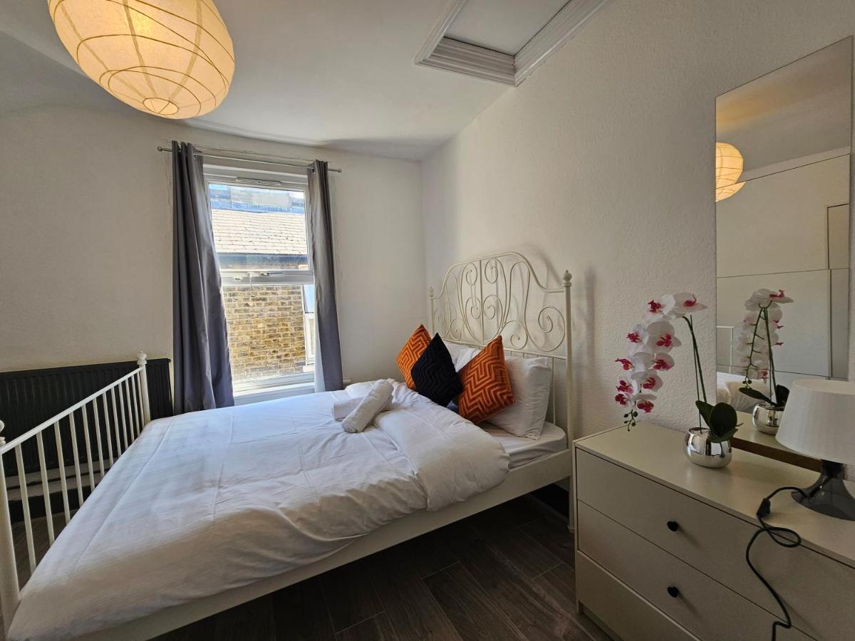 Family Room Near Queen Mary College Londres Exterior foto